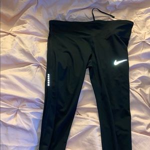 2 Nike Pro Leggings